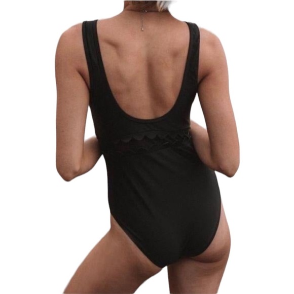NWT Cupshe Solid Black V-Neck One Piece Swimsuit XS - Picture 2 of 9